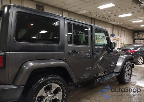 2016 Jeep Wrangler Unlimited Sahara z USA, uszkodzony, nr VIN 1C4BJWEG3GL172532